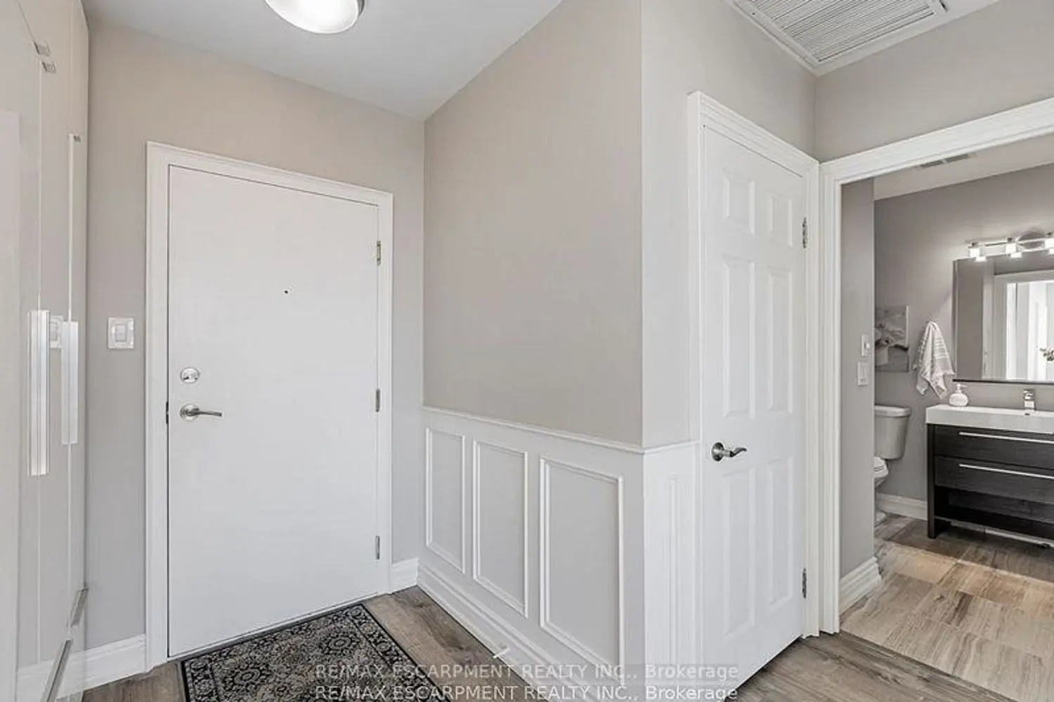 Additional image 2 of 880 Dundas Street Uph7