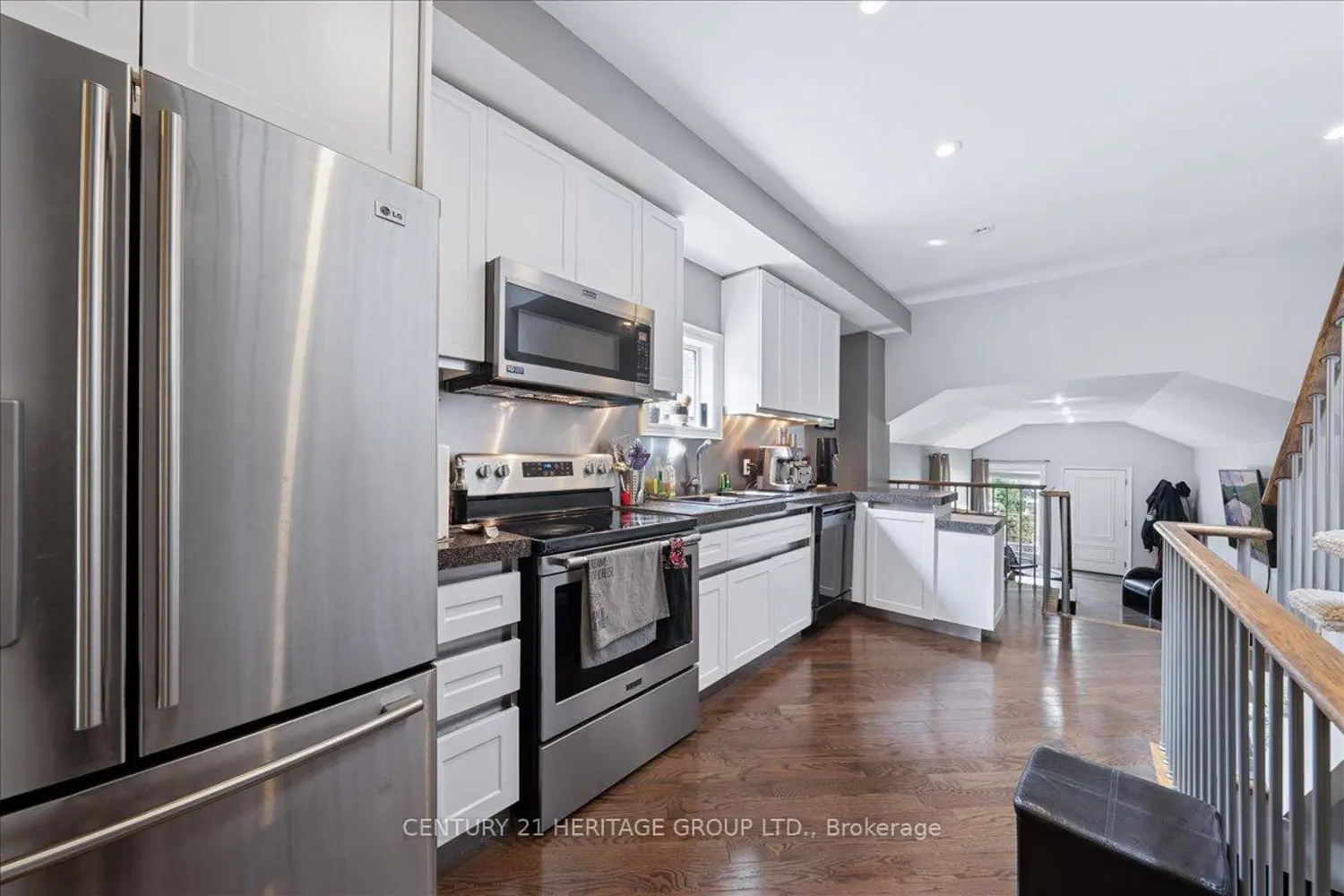 Additional image 7 of 169 King Edward Avenue