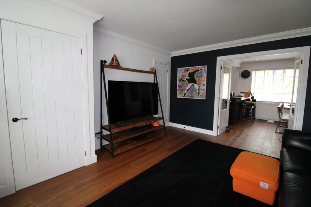 Additional image 4 of 3 bed terraced house to rentBrodie Park Crescent, Paisley PA2