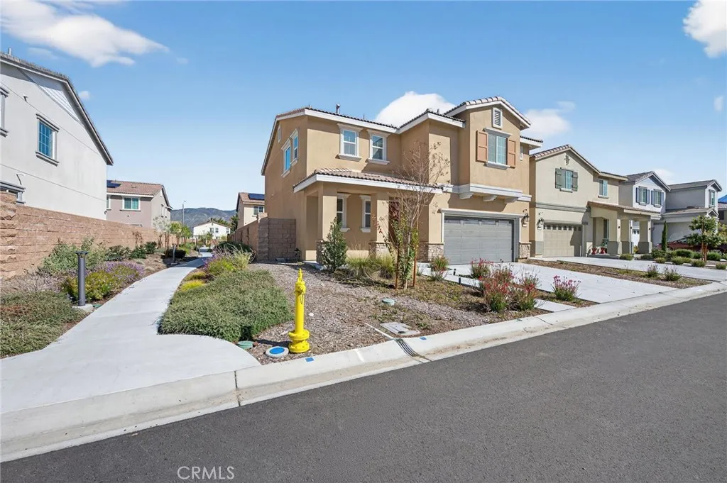 Additional image 4 of 694 Dahlia Ln, San Jacinto, CA 92583