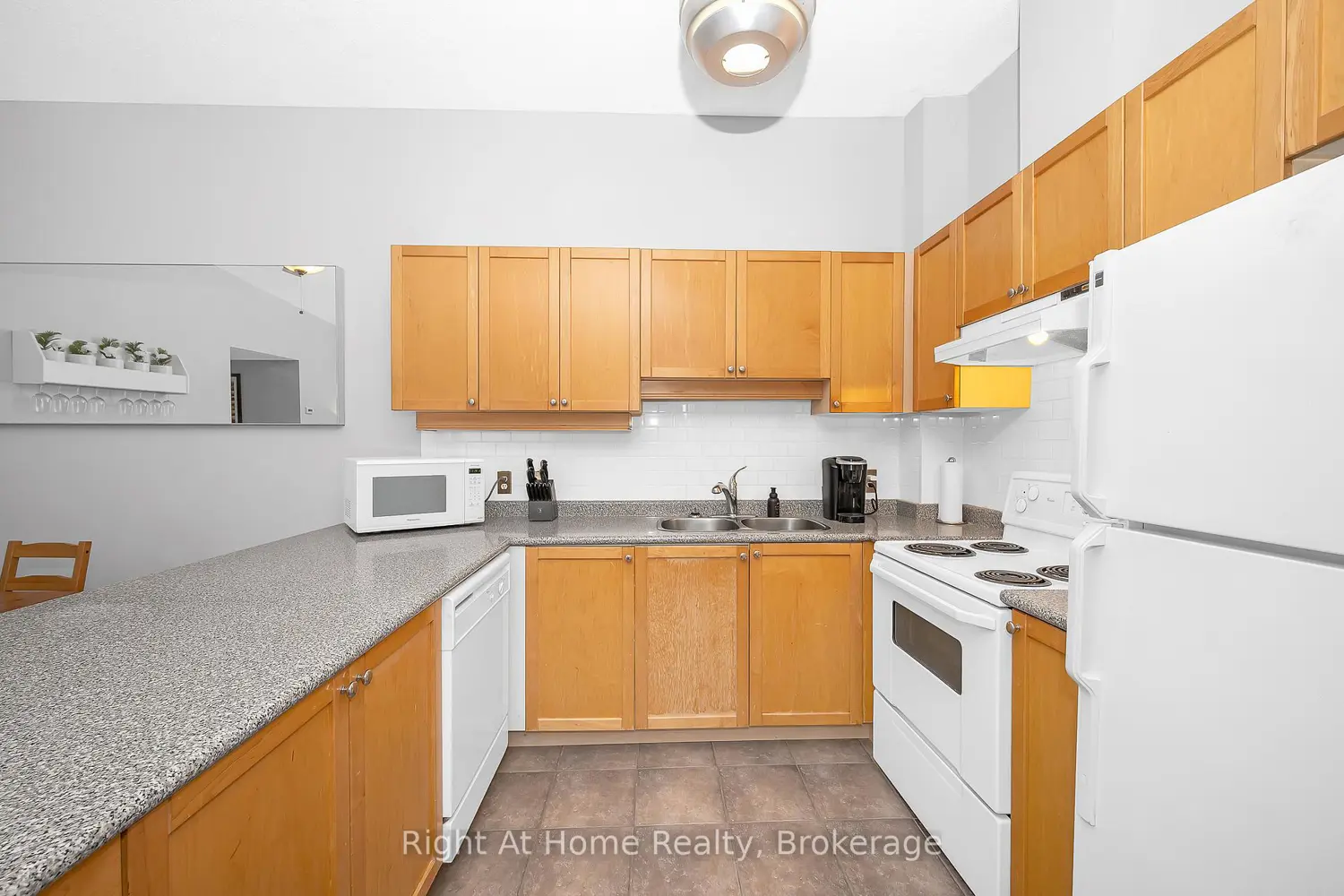 Additional image 9 of 1701 Lampman Avenue 706