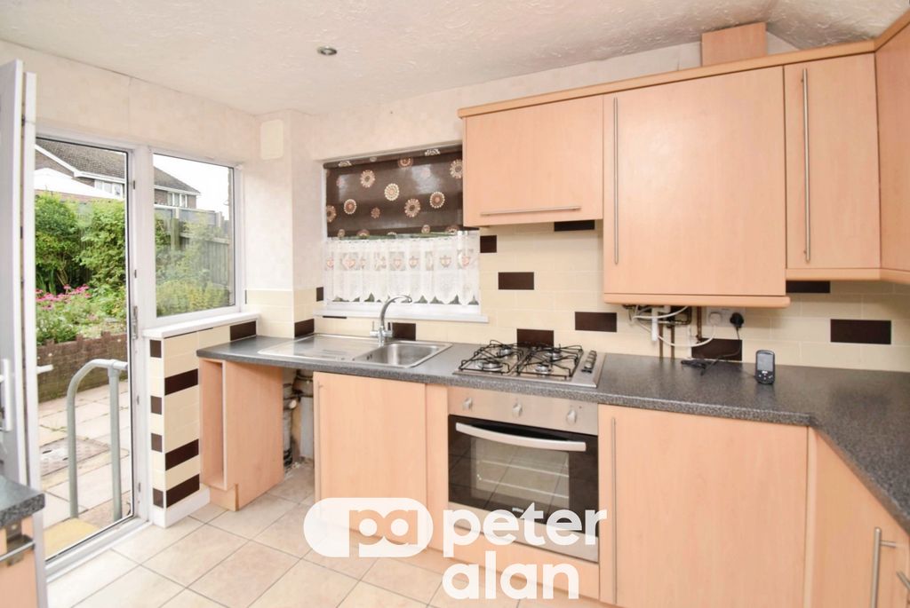 Additional image 4 of 3 bed semi-detached house to rentHeather Road, Newport NP19