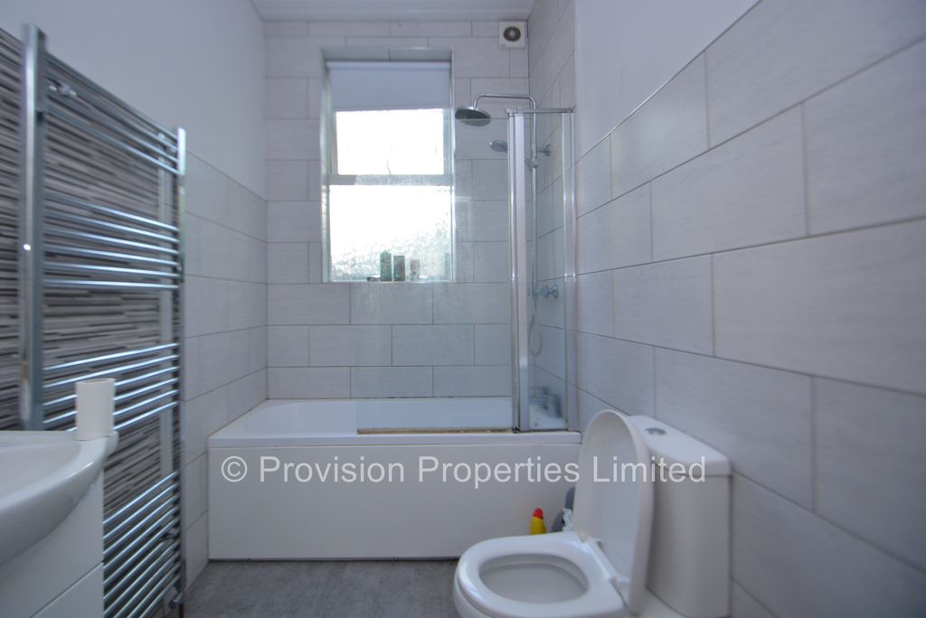 Additional image 8 of 12 bed end terrace house to rentGrosvenor Road, Hyde Park, Leeds LS6