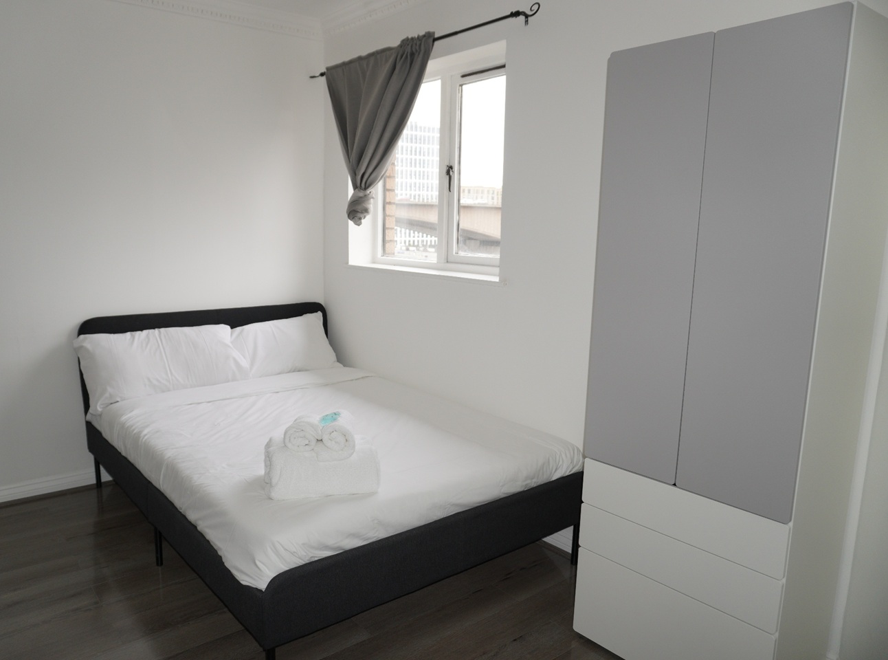 Additional image 4 of 3 Bed Flat, Riverview Place, G5, N1 7GU