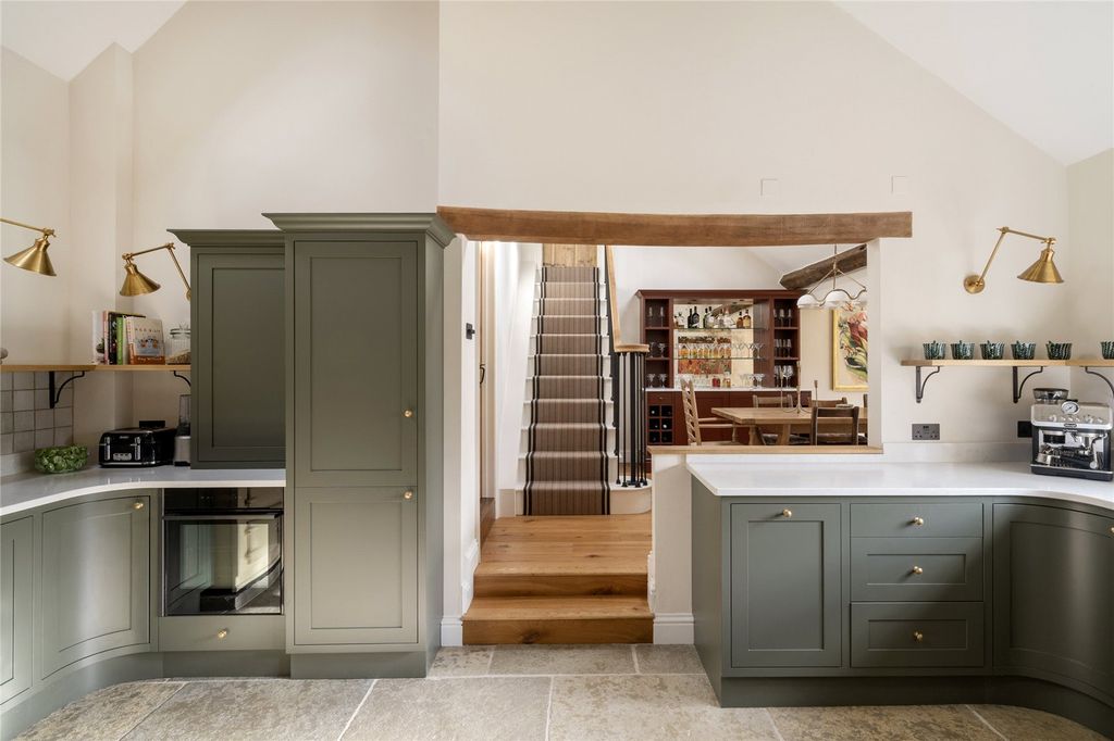 Additional image 5 of 5 bed detached house to rentBourton House, Bourton On The Water, Cheltenham GL54