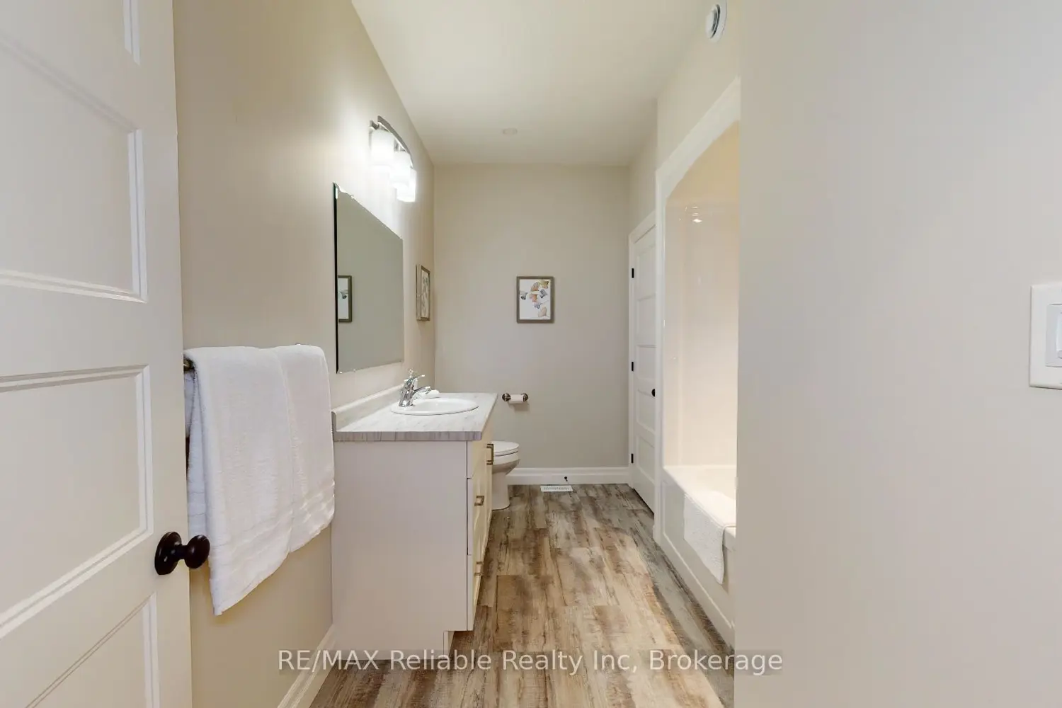 Additional image 17 of 7 Thimbleweed Drive