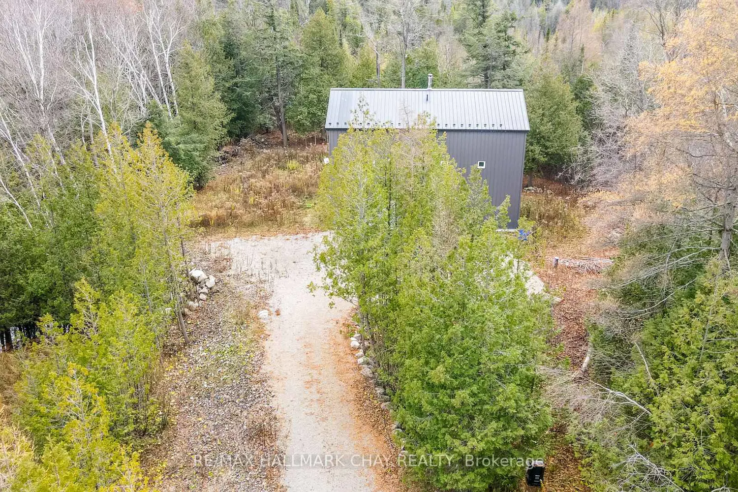 Additional image 14 of 2576 Champlain Road