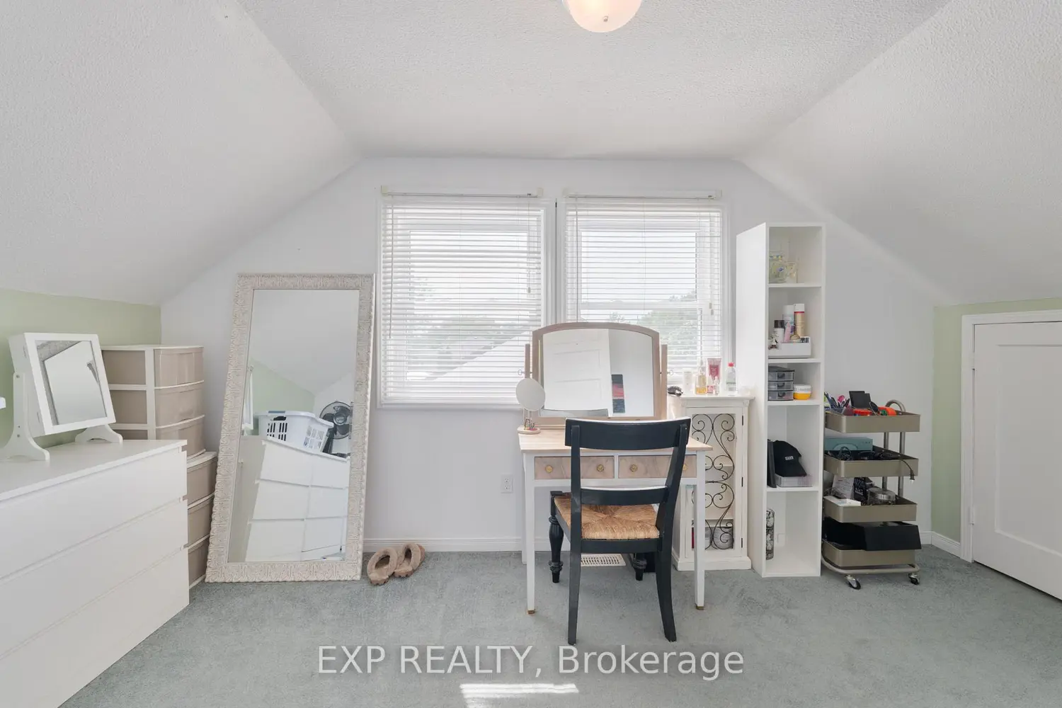 Additional image 8 of 325 Simpson Avenue