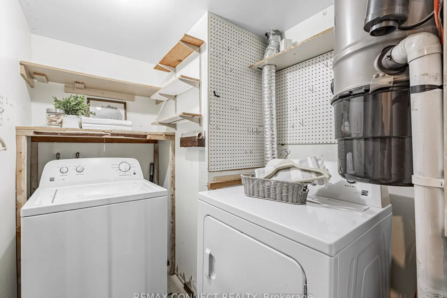 Additional image 14 of 44 Falby Court 1711