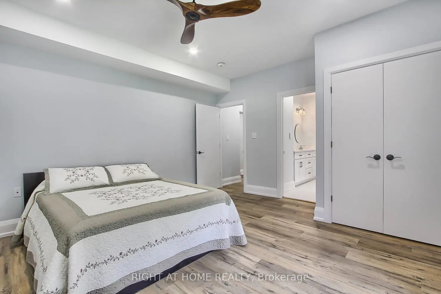 Additional image 13 of 2705 14Th Line