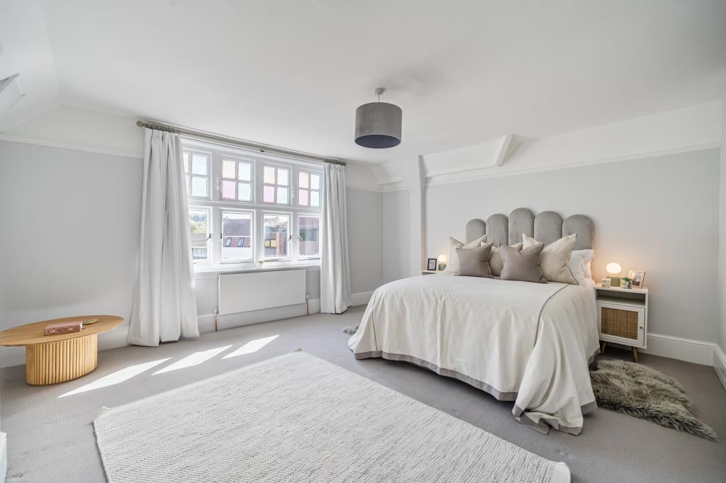 Additional image 7 of 3 bed flat to rentTown Centre, Henley-On-Thames RG9