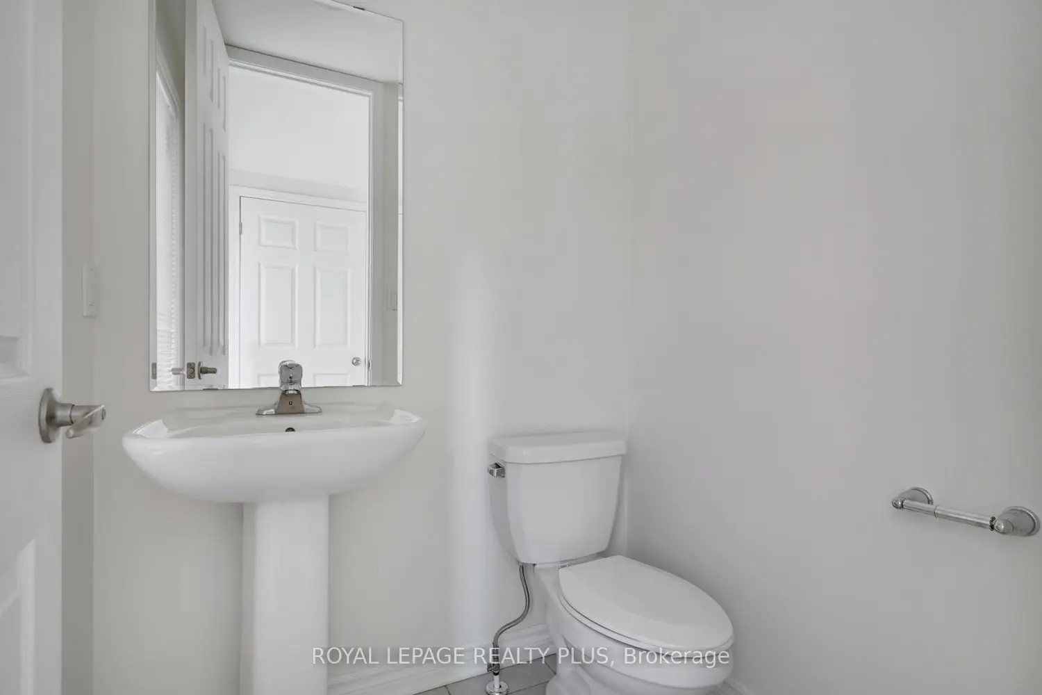 Additional image 6 of 267 Grovehill Crescent