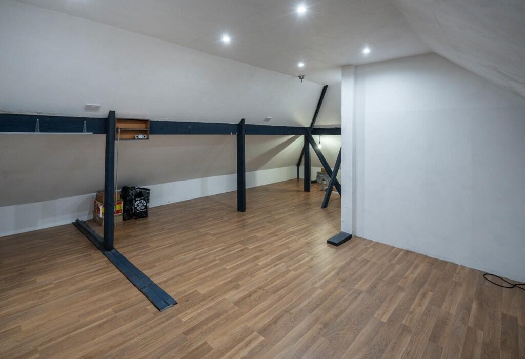 Additional image 17 of 3 Bed Flat, Chesser Grove, EH14, N1 7GU