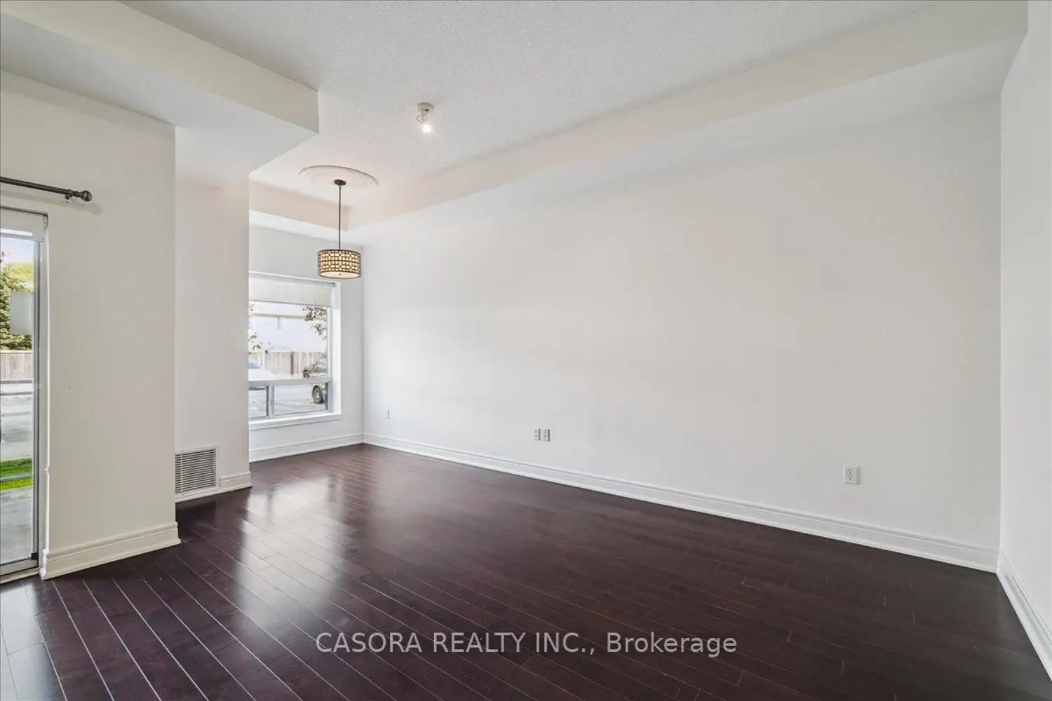 Additional image 9 of 5070 Fairview Street 102