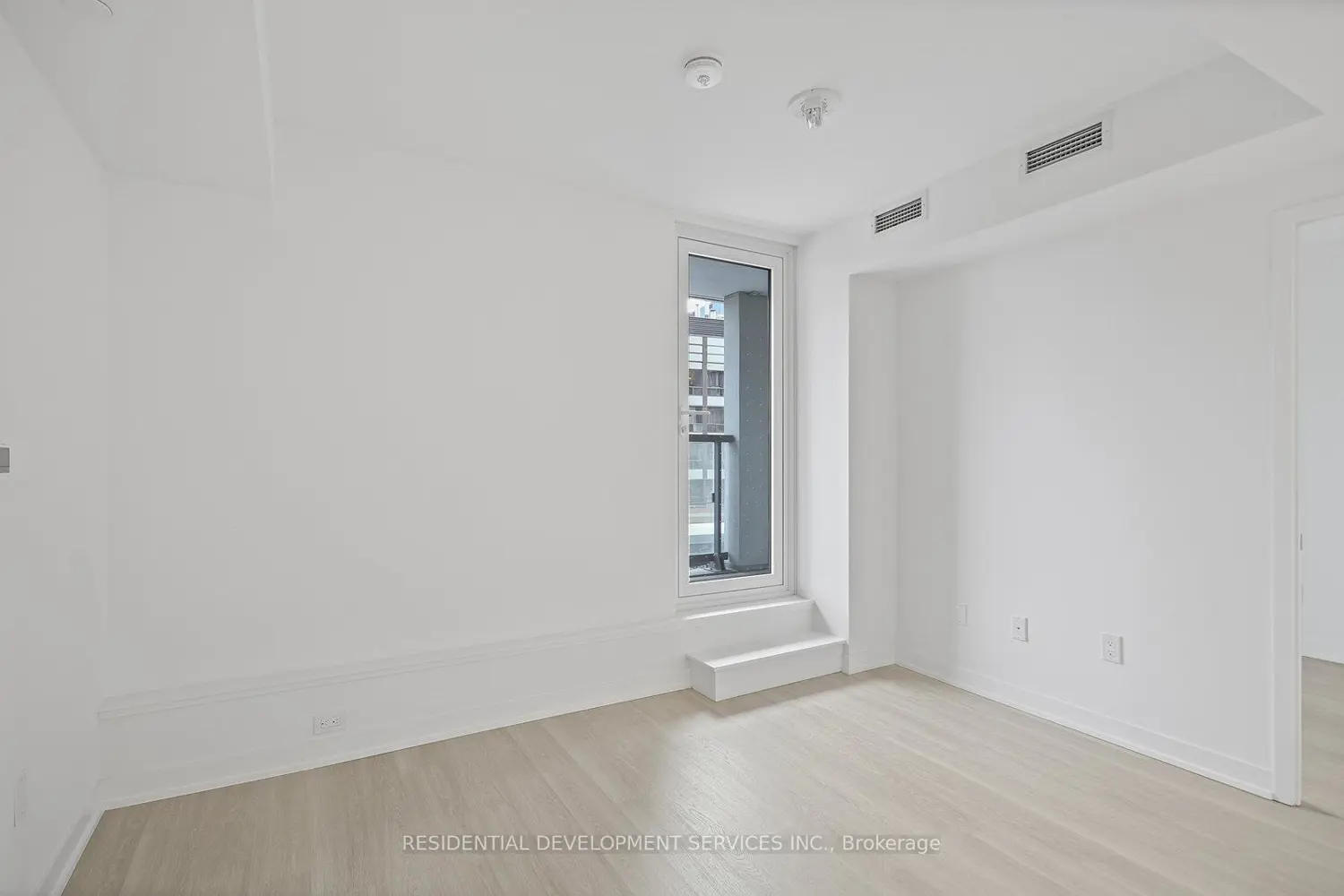 Additional image 7 of 500 Wilson Avenue 303