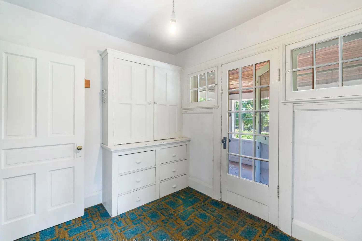 Additional image 9 of 3175 Lakeshore Road