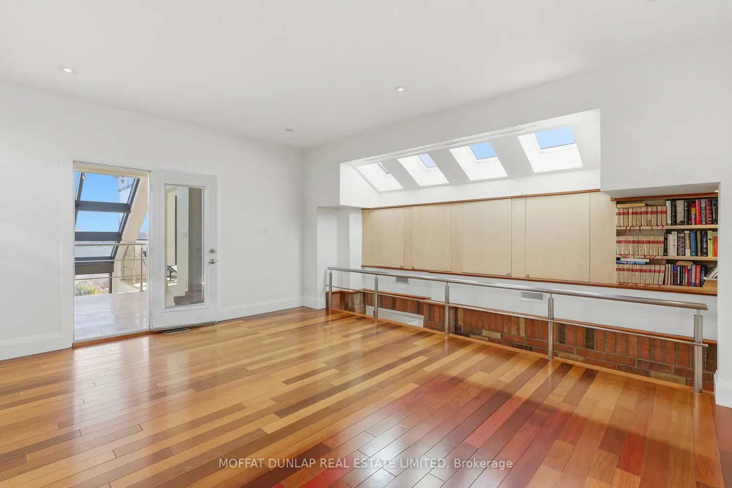 Additional image 8 of 2441 Seventh Line