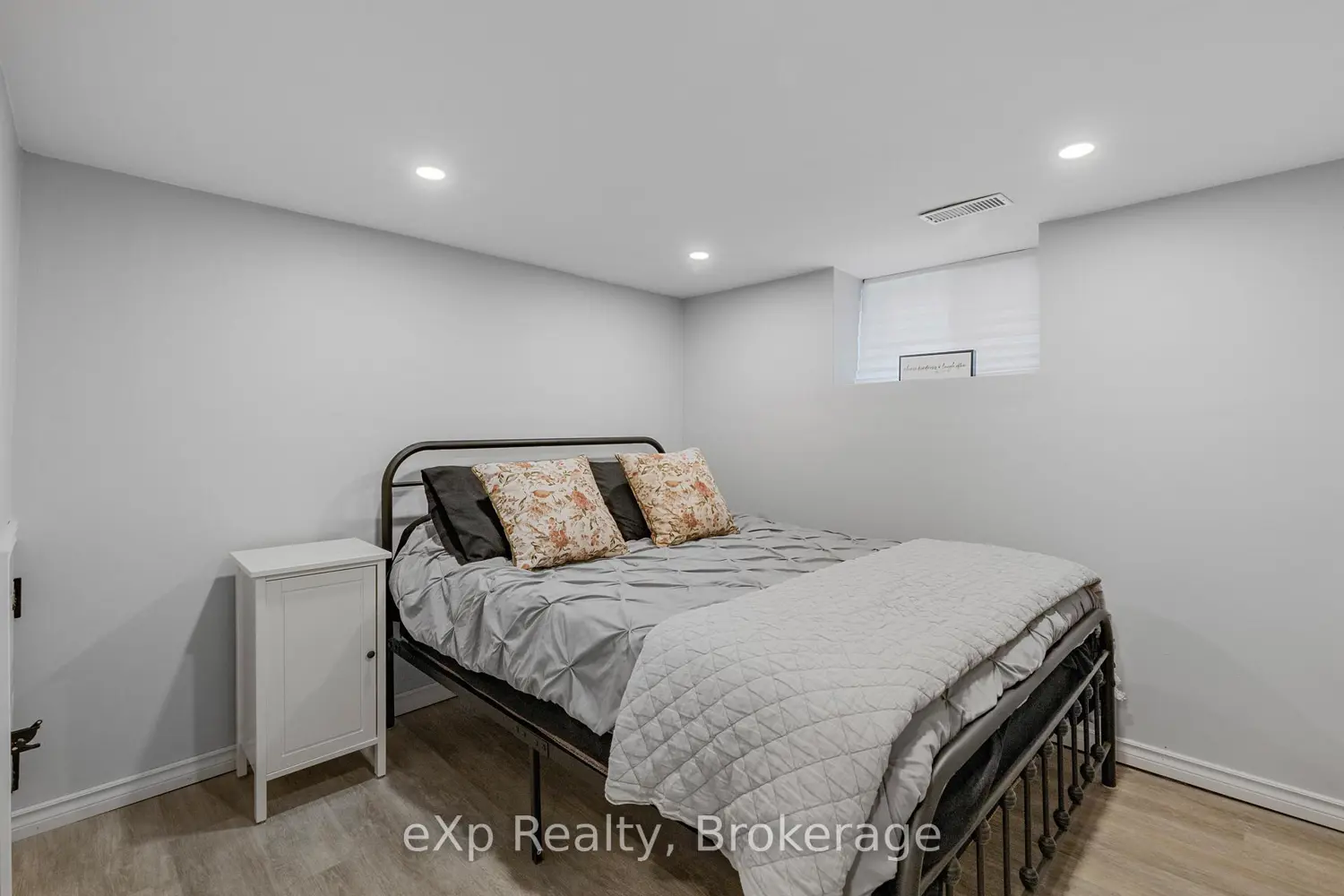 Additional image 15 of 191 East 11Th Street