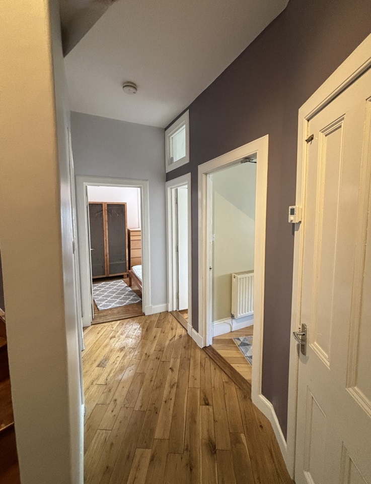 Additional image 11 of 5 Bed Flat, Crighton Place, EH7, N1 7GU