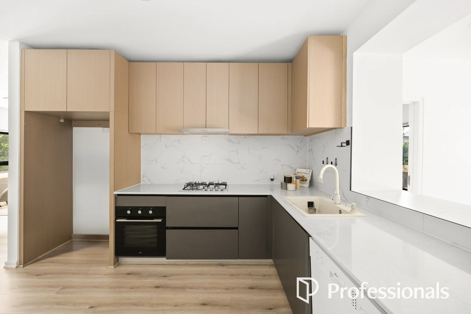 Additional image 6 of 1/1 Peacock Street, Burwood VIC 3125