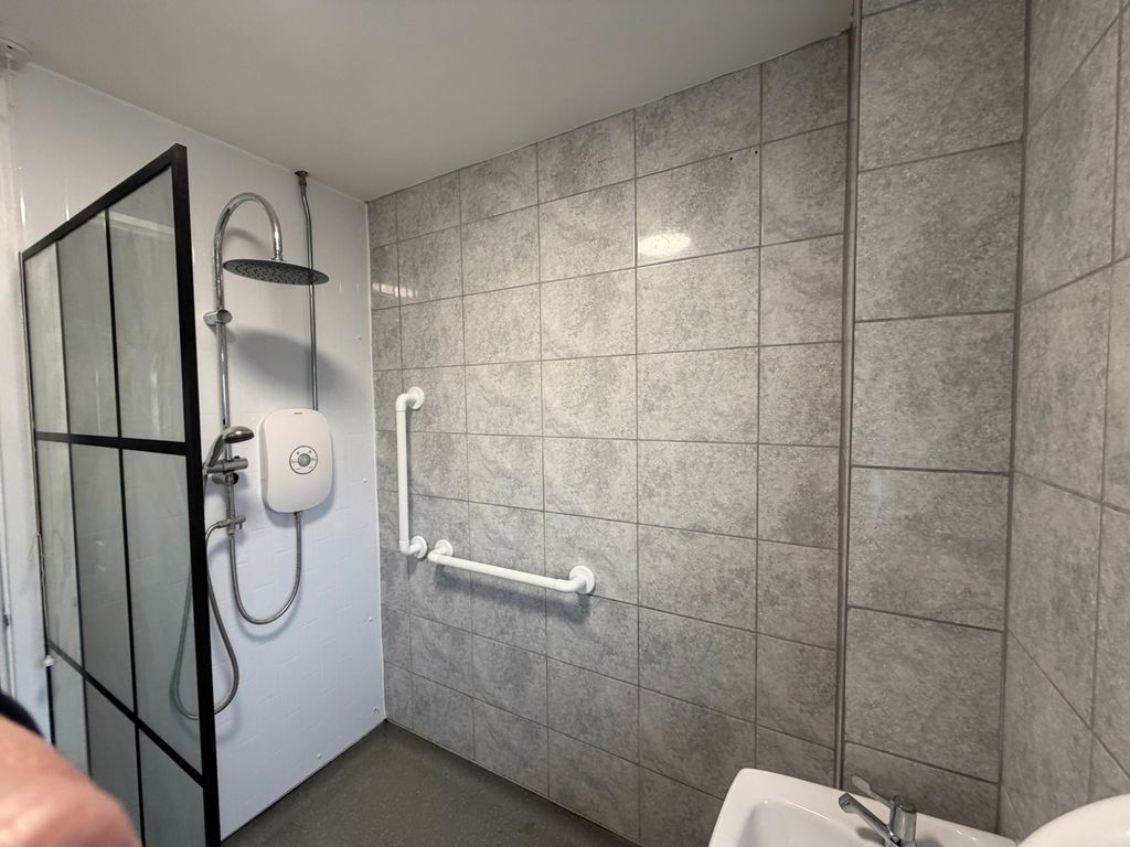 Additional image 8 of 3 bed terraced house to rentSaltergate, Grimsby DN37
