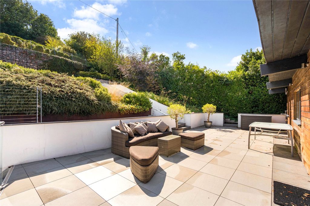 Additional image 25 of 6 bed detached house to rentLadye Bay, Clevedon, North Somerset BS21