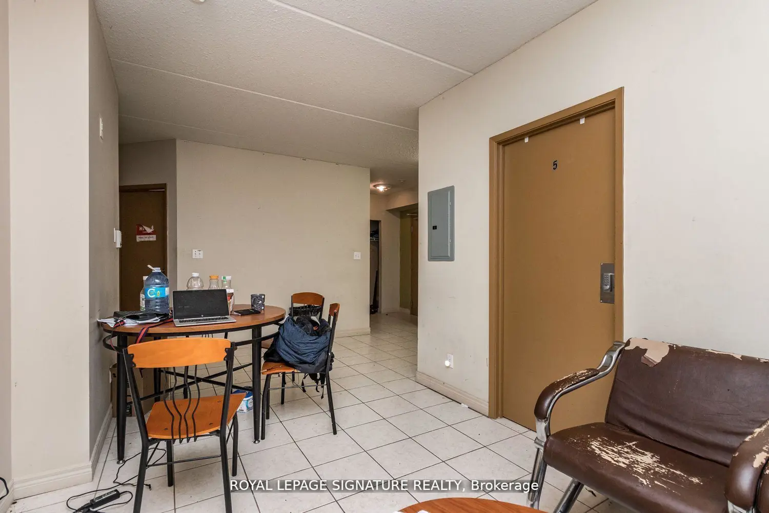 Additional image 12 of 253 Lester Street 101