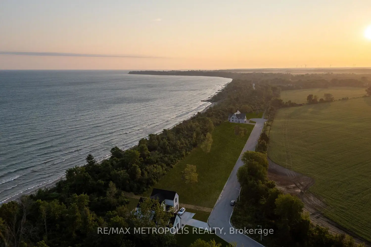 Additional image 11 of 7093 Blue Coast Heights