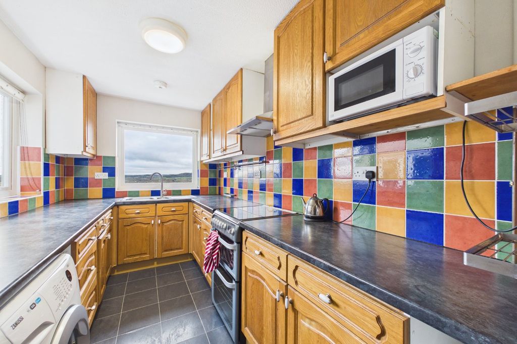 Additional image 5 of 4 bed semi-detached house to rentRippleside, Portishead, Bristol BS20