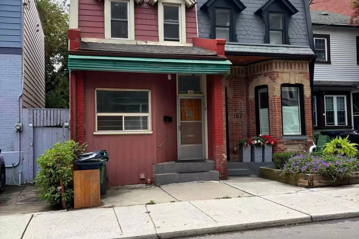 182 Boulton Avenue