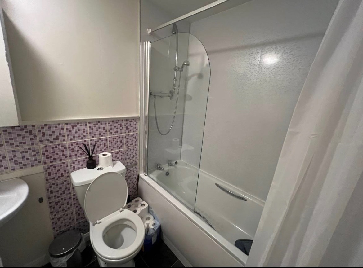 Additional image 4 of Room in a Shared Flat, Viewcraig Garden, EH8, N1 7GU