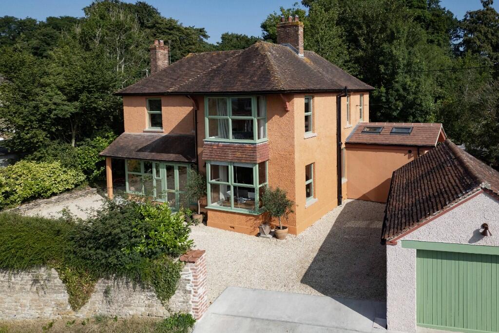 Devenish Lane, Bayford, Wincanton, Somerset, BA9 9NQ