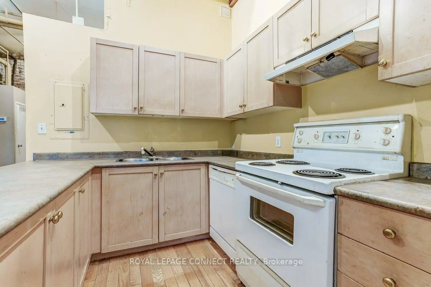 Additional image 10 of 121 Prescott Avenue 1