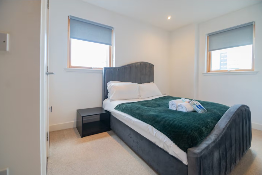 Additional image 2 of 2 Bed Flat, Argyle Street, G2, N1 7GU