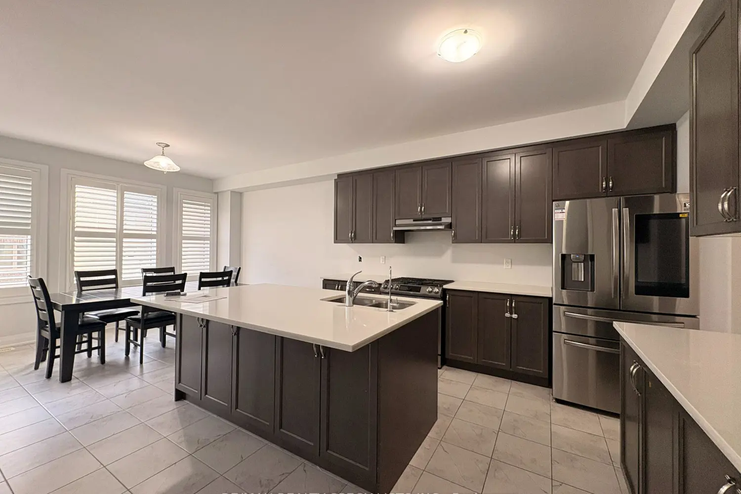 Additional image 13 of 995 Edinburgh Drive