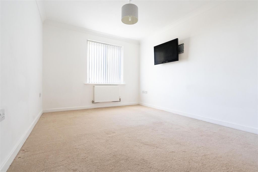 Additional image 6 of 5 bed semi-detached house to rentHarrington Way, Ashington NE63