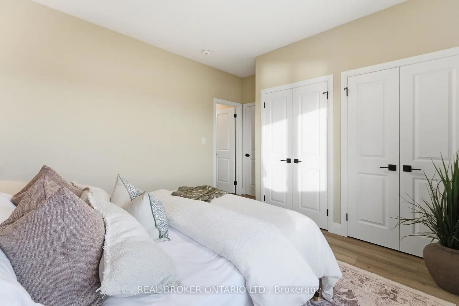 Additional image 11 of 29 Weymouth Street Unit 17