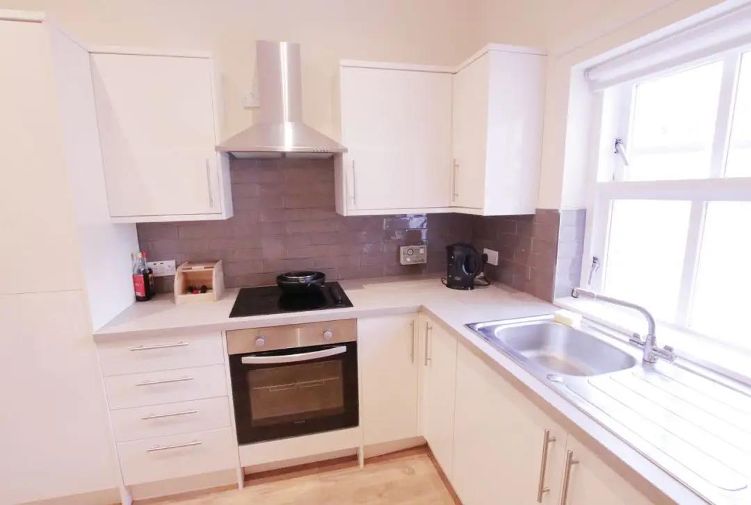 Additional image 8 of 2 Bed Flat, Argyle Street, G3, N1 7GU