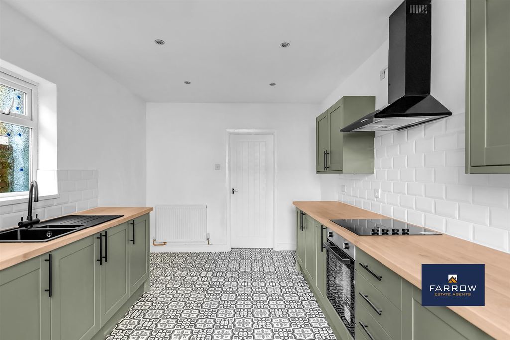 Additional image 7 of 4 bed terraced house to rentHainton Avenue, Grimsby DN32