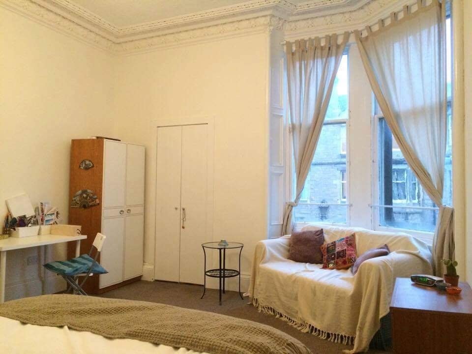 4 Bed Flat, Marchmont Road, EH9, N1 7GU