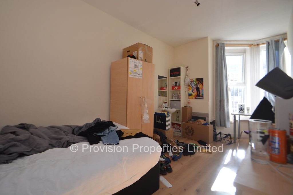 Additional image 9 of 12 bed end terrace house to rentGrosvenor Road, Hyde Park, Leeds LS6