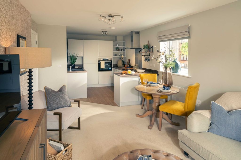 1 bed flat to rentHarleston IP20 photo 2