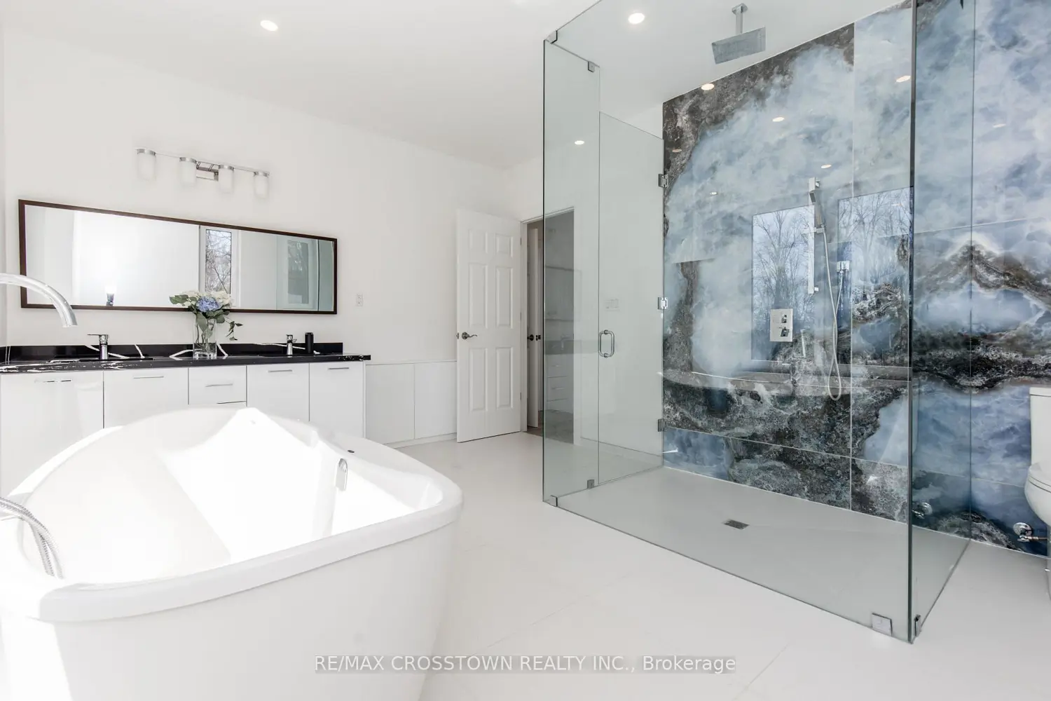 Additional image 15 of 178 Moore's Beach Road