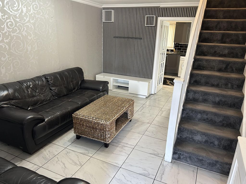 Additional image 5 of 2 bed detached house to rentPreston Place, Glasgow G42