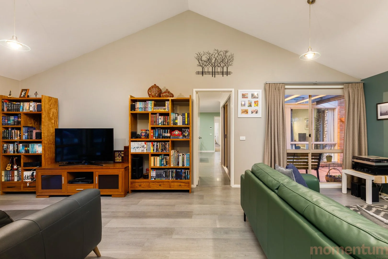 Additional image 5 of 9 Thomas Hales Place, Gordon ACT 2906