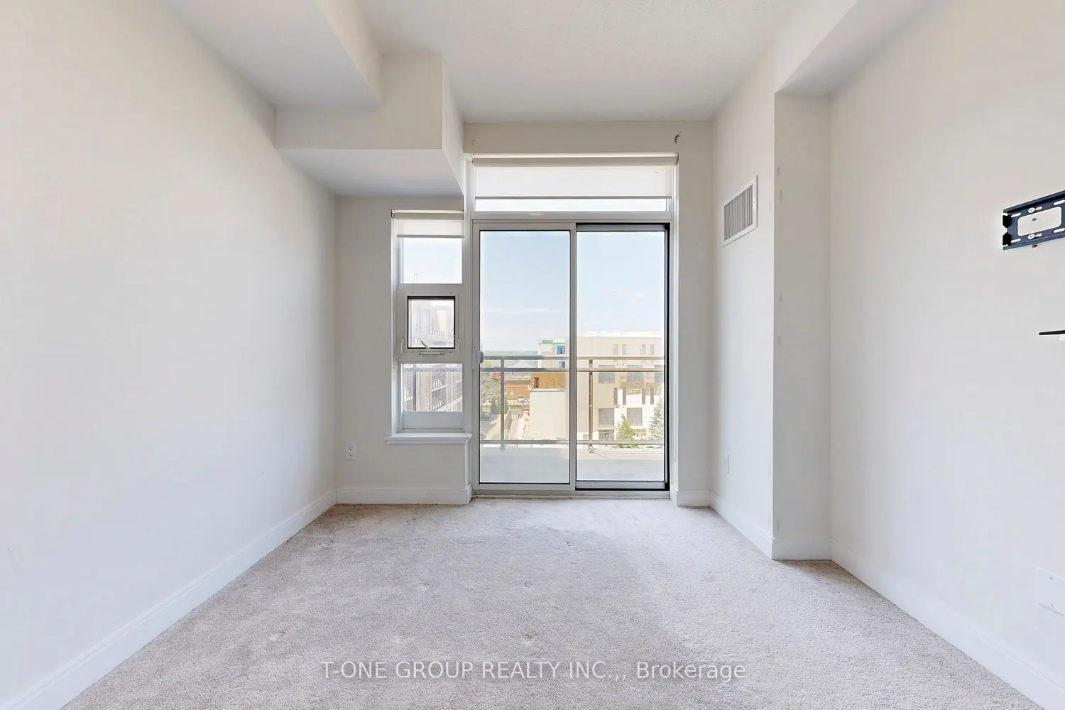 Additional image 8 of 540 Bur Oak Avenue 606