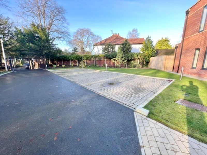 Additional image 17 of 4 bed semi-detached house to rentThe Curve, Welholme Avenue, Grimsby DN32