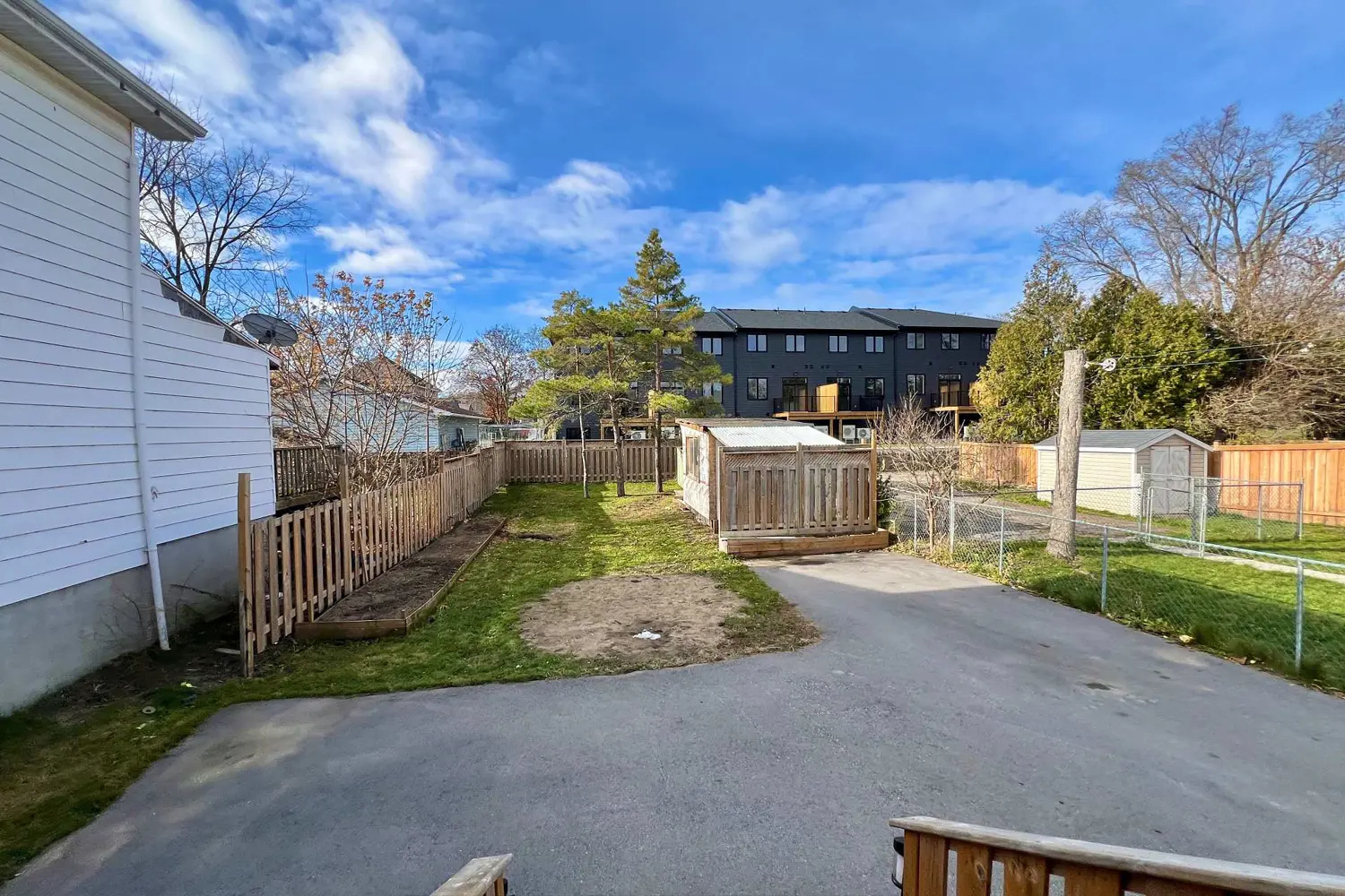 Additional image 19 of 248 Dufferin Avenue