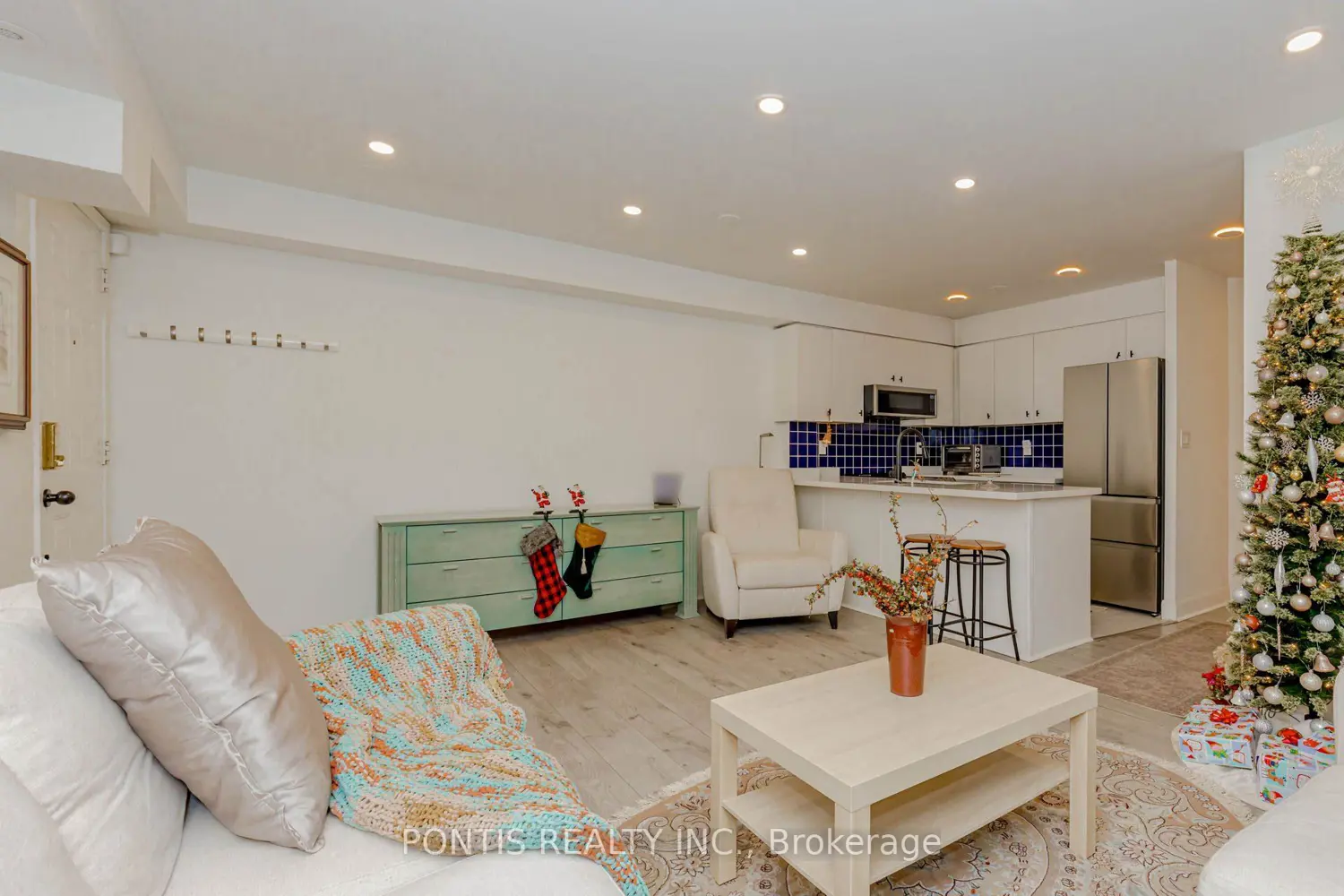Additional image 10 of 415 Jarvis Street 144