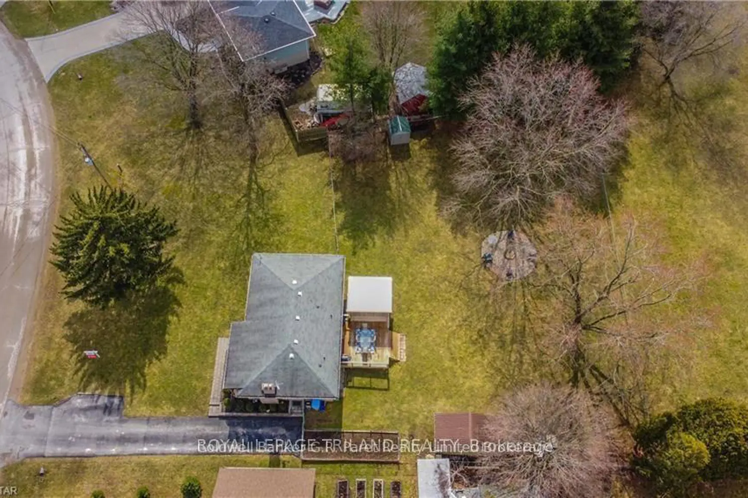 Additional image 7 of 104 Simcoe Crescent